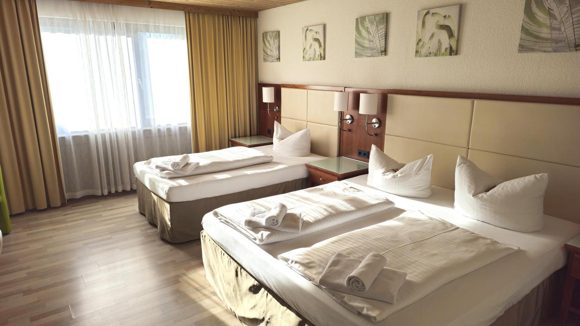 Hotel Avenue Altenfurt Nürnberg Kültér fotó