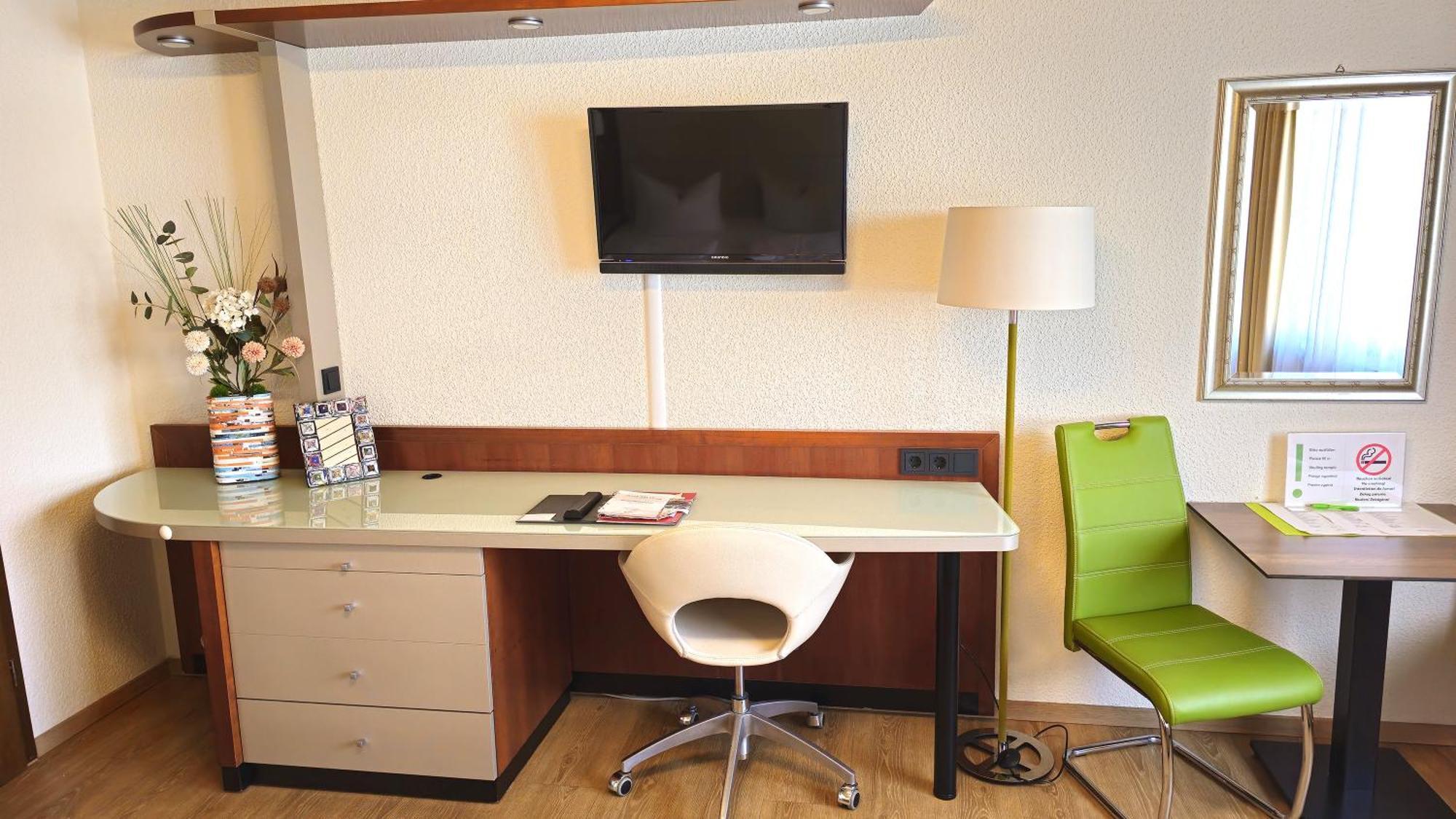 Hotel Avenue Altenfurt Nürnberg Kültér fotó