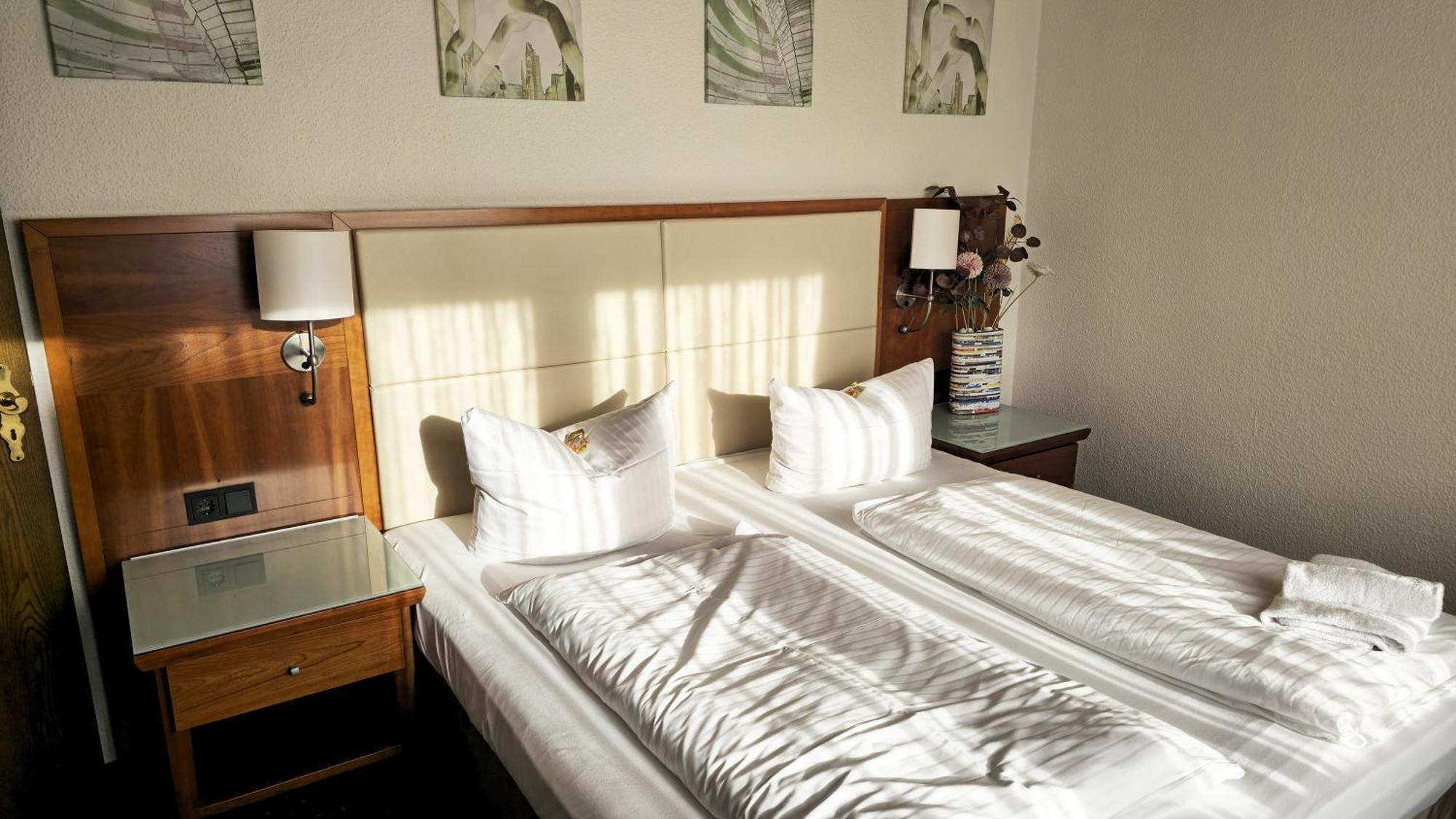 Hotel Avenue Altenfurt Nürnberg Kültér fotó