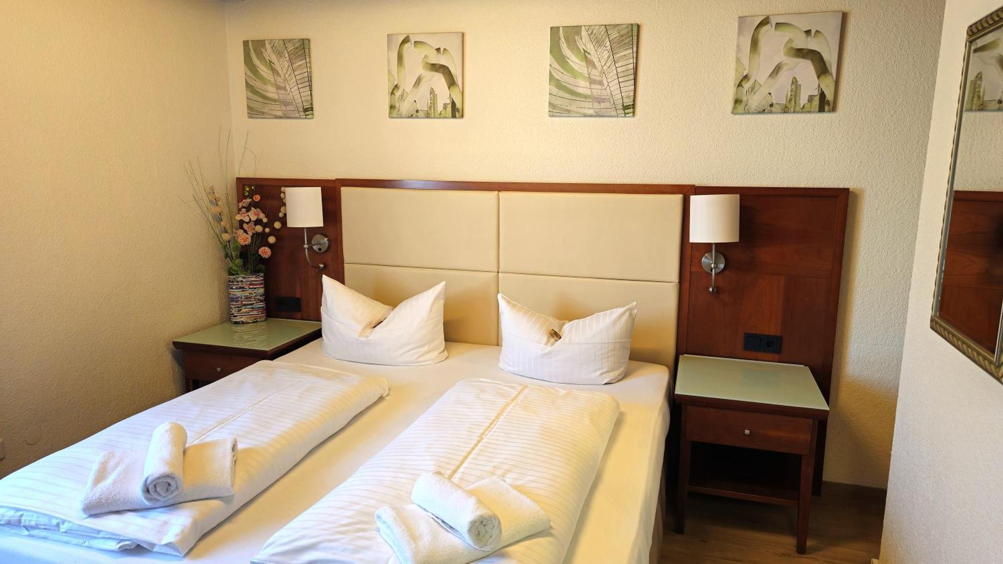 Hotel Avenue Altenfurt Nürnberg Kültér fotó